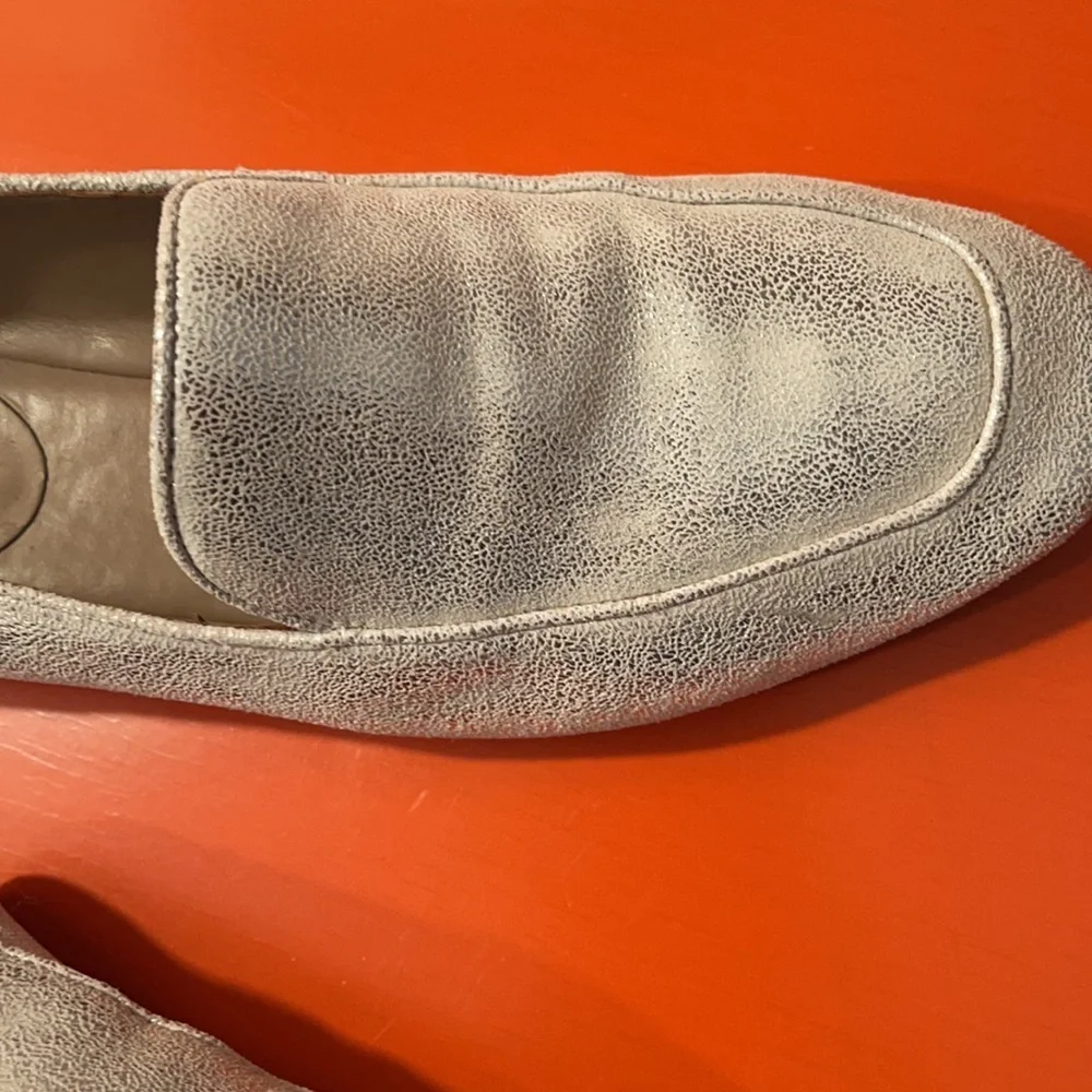 Donald J. Pliner Metallic Silver Leather Loafers size 7